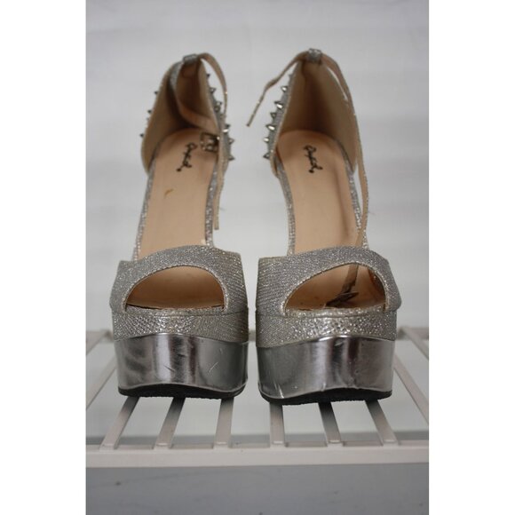 Qupid Anti Gravity Heels size 7.5 Silver with Metal Spikes - Picture 9 of 12